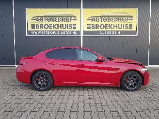 Alfa Romeo Giulia 2.0T Super picture 4