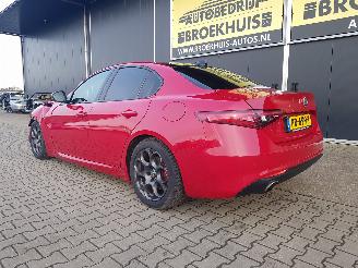 Alfa Romeo Giulia 2.0T Super picture 8