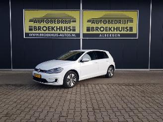 damaged passenger cars Volkswagen e-Golf e-Golf 2017/12