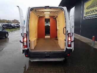 Renault Master T35 2.3 dCi 150 L3H3 Energy Comfort picture 15