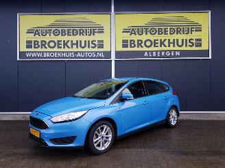 uszkodzony samochody osobowe Ford Focus 1.0 Trend 2016/2