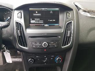 Ford Focus 1.0 Trend picture 19