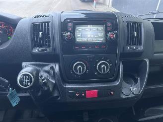 Peugeot Boxer 330 2.0 BlueHDI L1H1 Premium picture 17