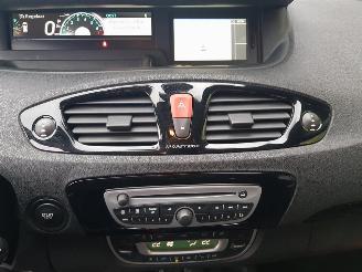 Renault Scenic 2.0 Bose Automatic picture 18