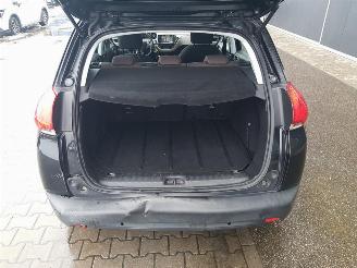 Peugeot 2008 1.2 VTi Active Pack Premium Automatic picture 9