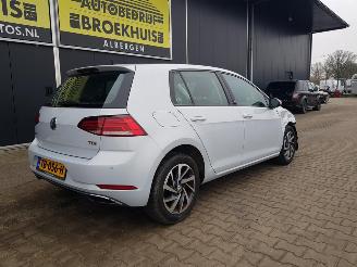 Volkswagen Golf 1.6 TDI Comfortline SOUND-Edition picture 6