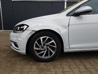 Volkswagen Golf 1.6 TDI Comfortline SOUND-Edition picture 8