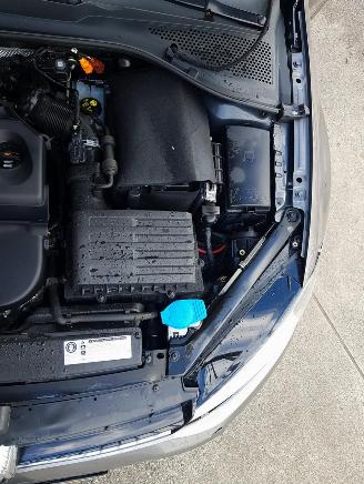 Volkswagen Golf 1.6 TDI Highline picture 13