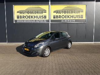 Peugeot 208 1.2 PureTech Blue Lion picture 1