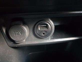 Peugeot 208 1.2 PureTech Blue Lion picture 25