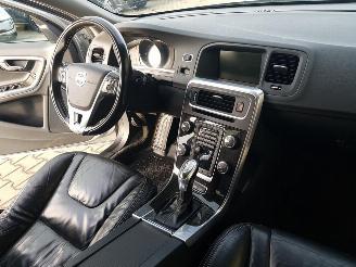 Volvo V-60 2.4 D6 AWD Plug-In Hybrid Pure Limited picture 15