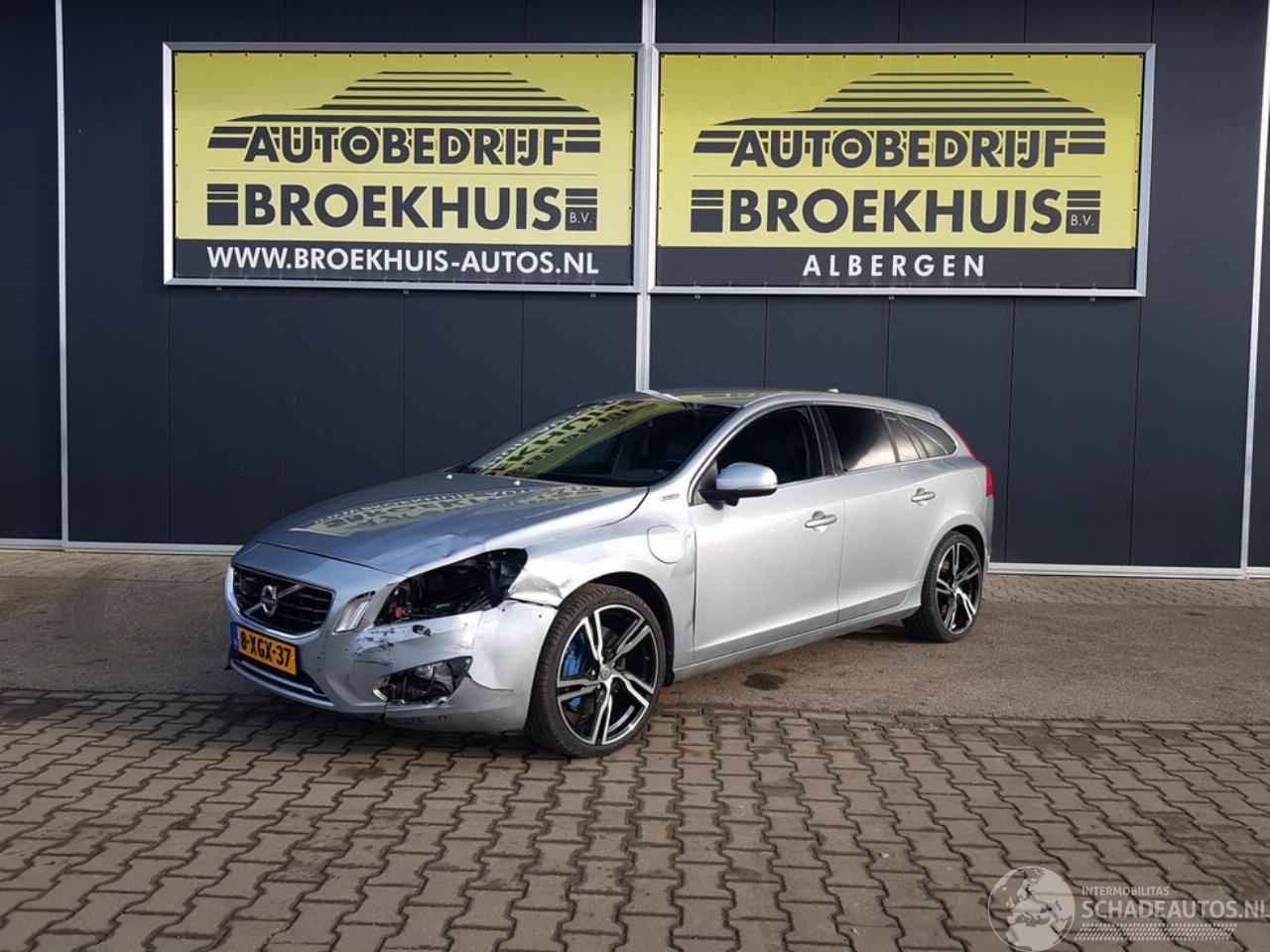 Volvo V-60 2.4 D6 AWD Plug-In Hybrid Pure Limited