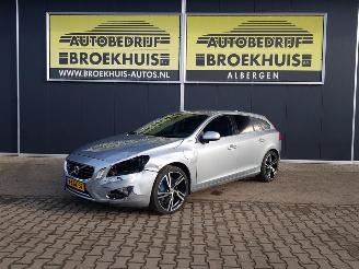 skadebil auto Volvo V-60 2.4 D6 AWD Plug-In Hybrid Pure Limited 2013/2