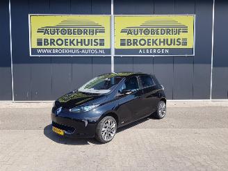Vaurioauto  passenger cars Renault Zoé Q210 Zen Quickcharge 22 kWh (ex Accu) 2014/2
