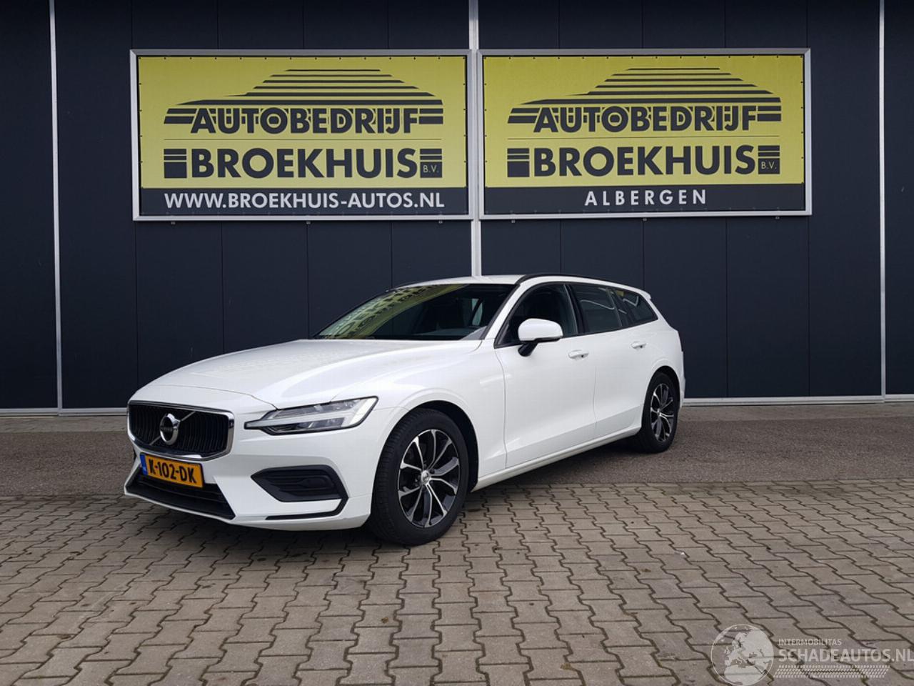 Volvo V-60 2.0 B3 Momentum Advantage