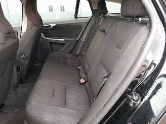 Volvo V-60 1.6 D2 Momentum picture 16