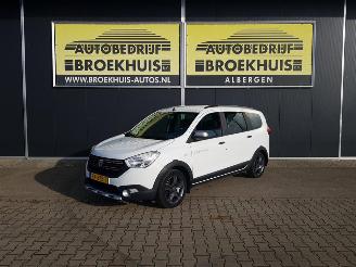skadebil auto Dacia Lodgy 1.2 TCe Série Limitée Stepway 5p. 2018/2
