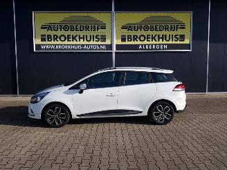 Renault Clio Estate 0.9 TCe Intens picture 2