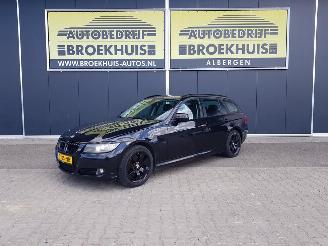 Vaurioauto  passenger cars BMW 3-serie Touring 318d Corporate Lease 2010/7