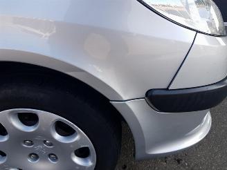 Peugeot 1007 1.4 Gentry picture 9