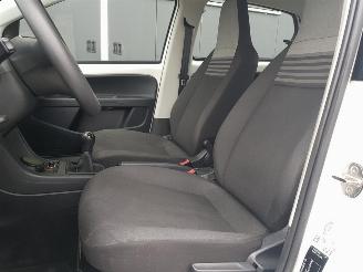 Volkswagen Up! 1.0 BMT move up! picture 15