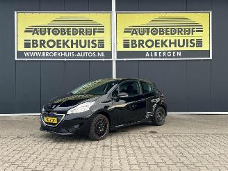 krockskadad bil auto Peugeot 208 1.0 VTi Access 2014/11