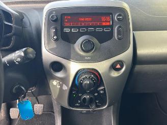 Peugeot 108 1.0 e-VTi Active picture 15
