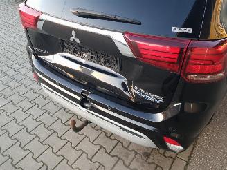 Mitsubishi Outlander 2.4 PHEV Intense picture 19