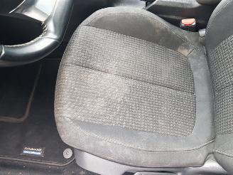 Peugeot 308 SW 1.2 PureTech Blue Lease Executive picture 28