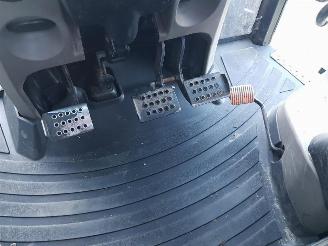 Case  IH FARMALL 105U picture 22