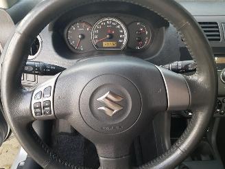 Suzuki Swift 1.3 GA picture 15