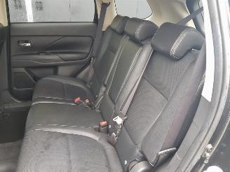 Mitsubishi Outlander 2.0 PHEV instyle picture 17