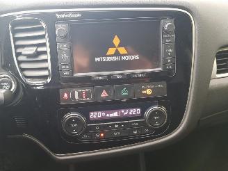 Mitsubishi Outlander 2.0 PHEV instyle picture 21