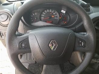 Renault Master T35 2.3 dCi L3H3 picture 15