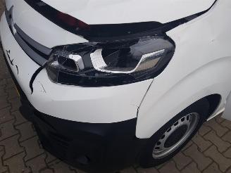 Citroën Jumpy 2.0 BlueHDI 120 XL Club DC picture 10