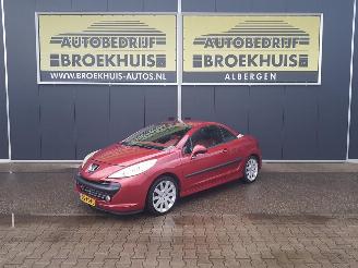 Voiture accidenté Peugeot 207 CC 1.6-16V T Sport 2007/9