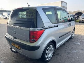 Peugeot 1007 1007 (KM), Hatchback 3-drs, 2004 / 2011 1.4 picture 5