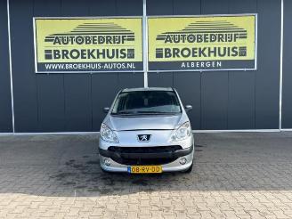 Peugeot 1007 1007 (KM), Hatchback 3-drs, 2004 / 2011 1.4 picture 8