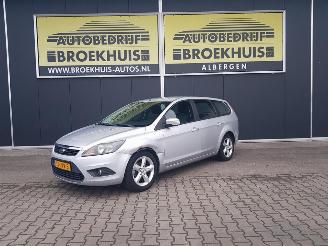 uszkodzony samochody osobowe Ford Focus Wagon 1.6 Comfort 2010/7