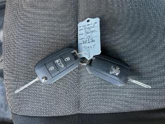 Peugeot Partner 1.5 BlueHDI Premium picture 22