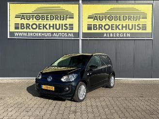 Damaged car Volkswagen Up! 1.0 take up! BlueMotion 2014/12