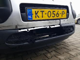 Citroën C4 cactus 1.2 PureTech Shine picture 10