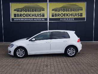 Volkswagen Golf 1.6 TDI Comfortline BlueMotion picture 2