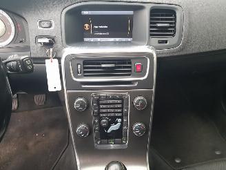 Volvo V-60 2.0 D4 Momentum picture 19