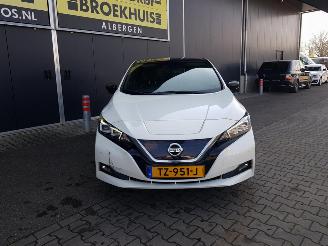 Nissan Leaf Tekna 40 kWh picture 3