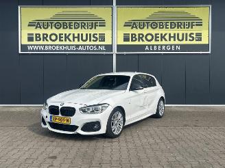 Vaurioauto  passenger cars BMW 1-serie 118i M Sport 2015/6
