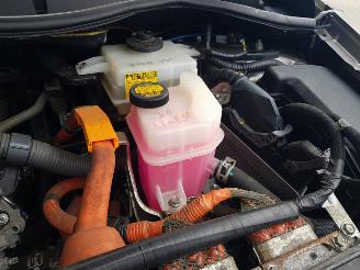 Toyota Auris 1.8 Hybrid Lease picture 16