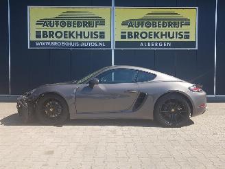 Porsche 718 Cayman 2.0 picture 2