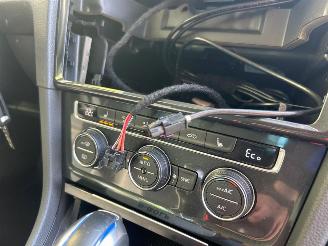 Volkswagen e-Golf e-Golf picture 13