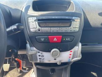 Peugeot 107 107, Hatchback, 2005 / 2014 1.0 12V picture 20